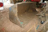 1992 MASSEY FERGUSON 390 2WD TRACTOR - 74