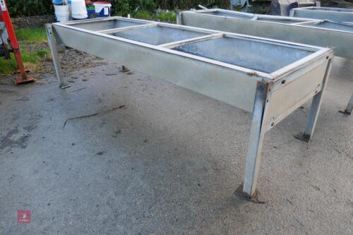 BATEMAN FREESTANDING CATTLE FEED TROUGH