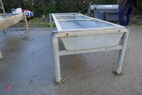 BATEMAN FREESTANDING CATTLE FEED TROUGH