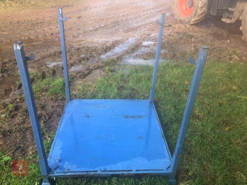 DUMPY BAG HOLDER