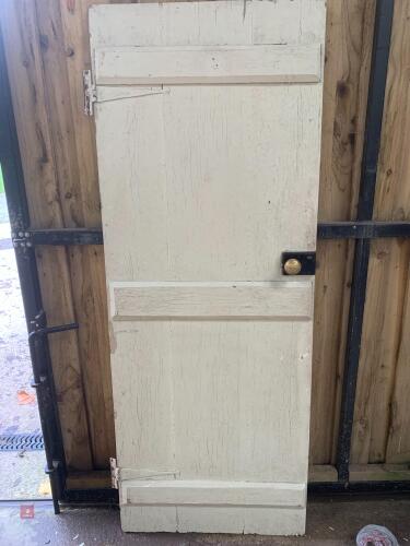 ANTIQUE WHITE PAINTED LEDGED DOOR