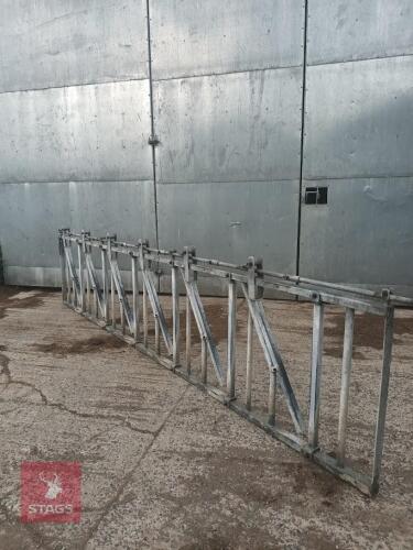 3 X 14'10'' SELF LOCKING YOKES