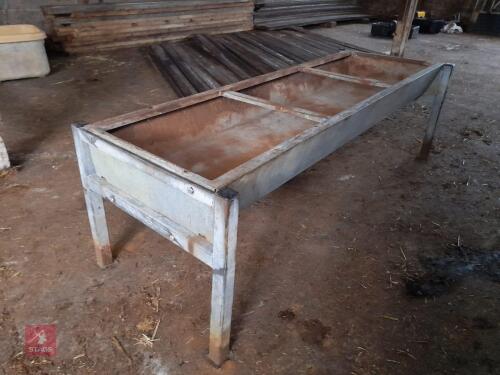 FREE STANDING FEED/CONCENTRATE TROUGH