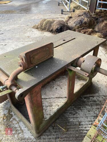IRON SAW BENCH NORRINGTON & CO CHARD