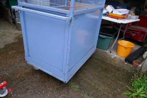 MOBILE STILLAGE