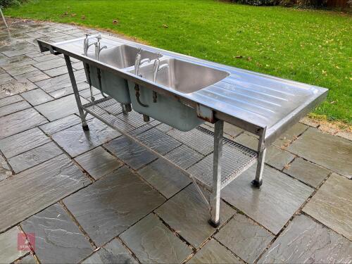 STAINLESS STEEL SINK