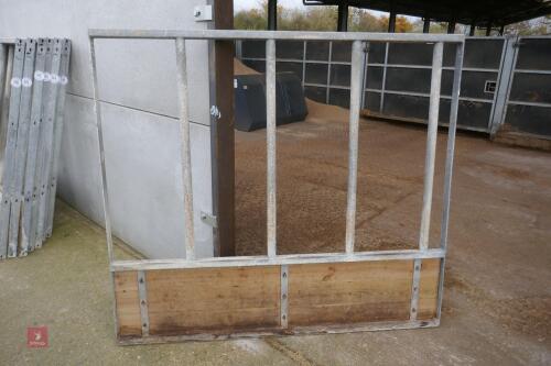 6' 4'' CATTLE FEED BARRIER (142)