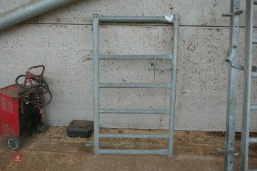 4' 3'' GALVANISED PEDESTRIAN GATE(158)