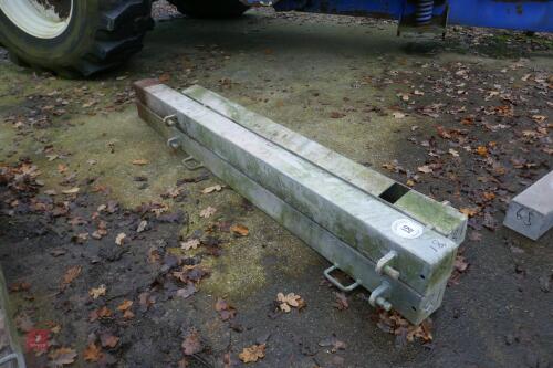 3 GALVANISED SQUARE HANGING POSTS (81)