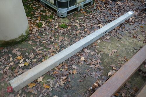 7'7'' GALVANISED LATCHING POST (82)