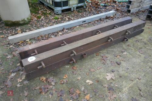 4 DUAL HANGING POSTS (83)