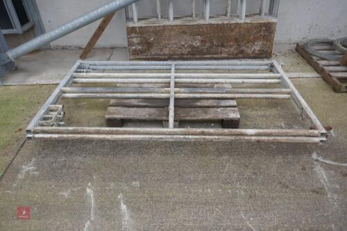 2 X 7'6'' YARD GATES(S/R) (101)