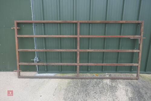 8'8'' YARD GATE (52)