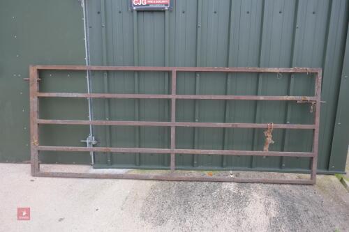 10'2'' YARD GATE (53)