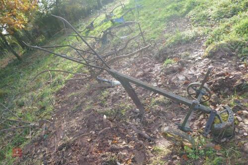 VINTAGE HORSE DRAWN MOLE PLOUGH (5)