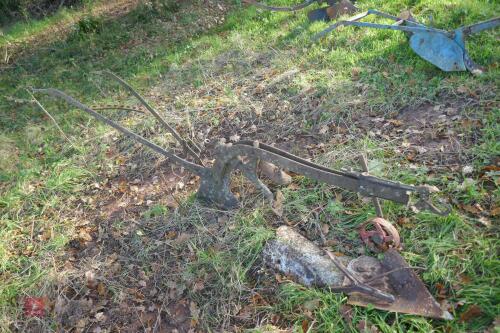 VINTAGE HORSE DRAWN PLOUGH (8)