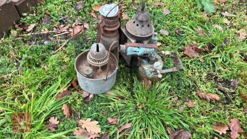 3 OIL LAMPS & BLOW LAMP