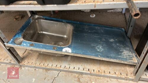 STAINLESS STEEL SINK