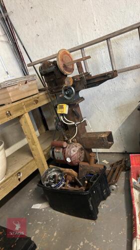 LARGE SANDING LATHE + TOOLS