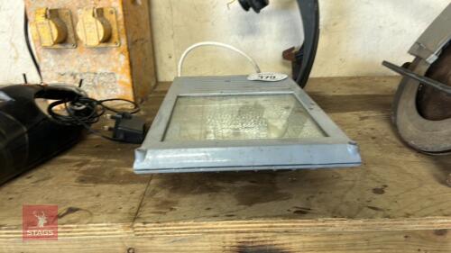 OUTSIDE FLOOD LIGHT