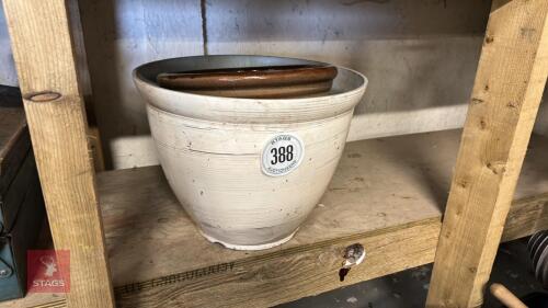 PLANT POTS