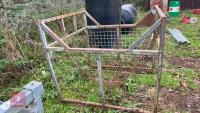ROUND BALE FEEDER - 3