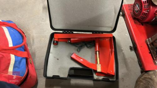 SAS WHEEL CLAMP