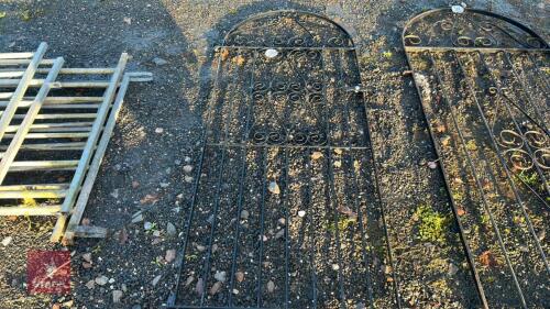 ORNAMENTAL GARDEN GATE 6' X 28''