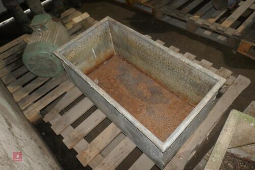 90CM X 45CM GALVANISED TROUGH (5)