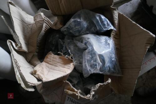 12 BAGS OF 6.3 X 22 TECH SCREWS