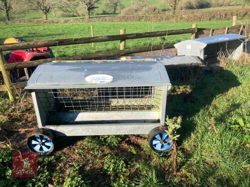 IAE SHEEP CREEP & HAY FEEDERS