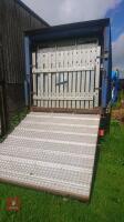 DAF LF LORRY & 20' CONTAINER - 2