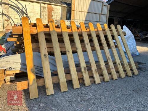 19 PALE PICKET FENCE PANELS 1.8M X 0.9M
