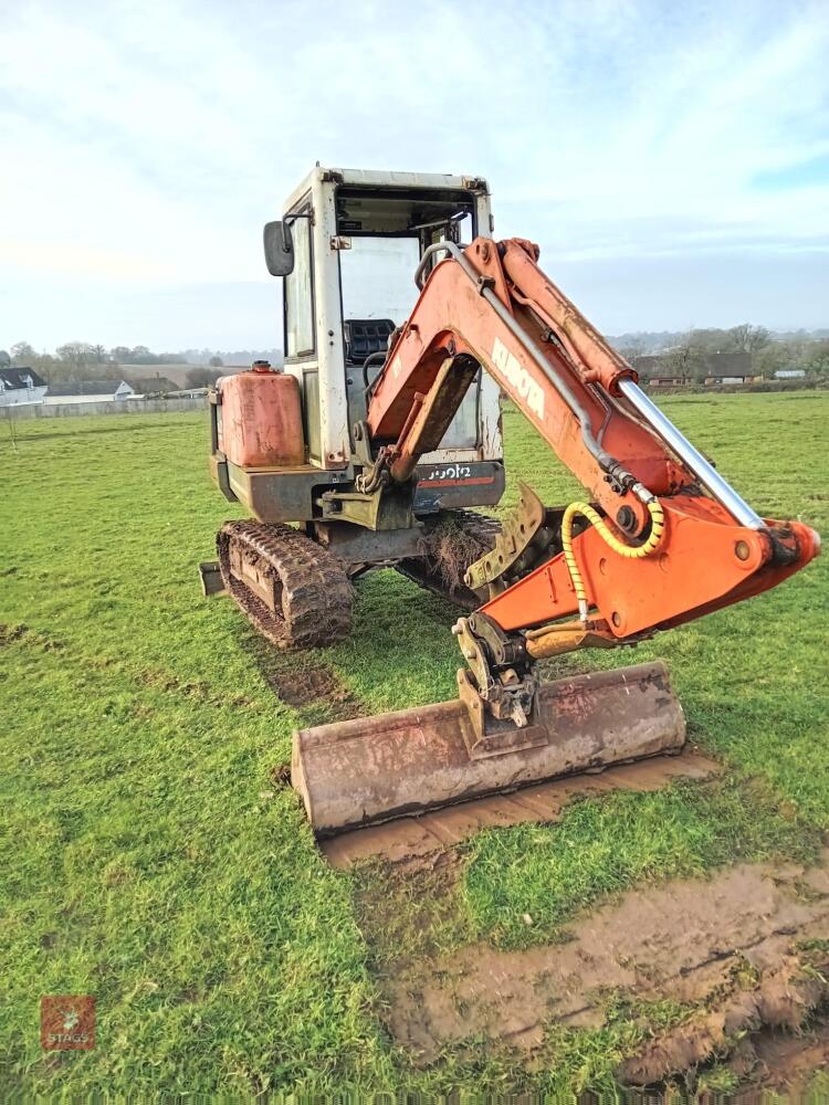KUBOTA KX71 3TON DIGGER