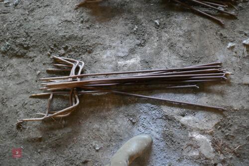11 METAL 'H' STAKES