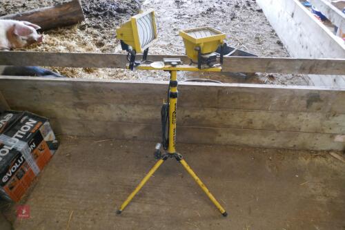 SCREWFIX DIRECT ELECTRIC WORKLIGHT(22)