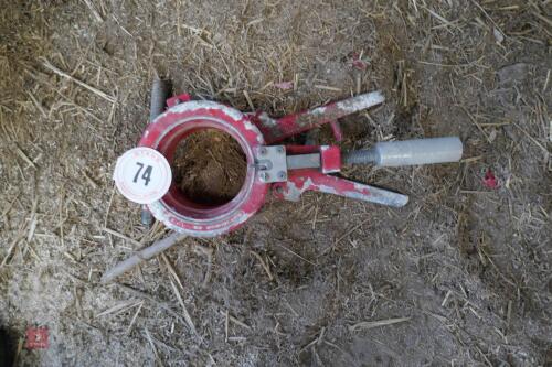 PLASTIC PIPE CUTTER (74)