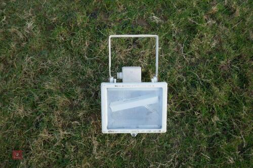 NEW WHITE FLOODLIGHT