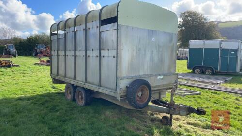BATESTON TWIN AXLE TRAILER C/W 12' LIVESTOCK CONTAINER