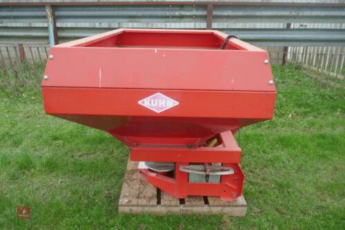 1995 KUHN MDS 921 TWIN DISC SPREADER