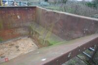 1979 WINGET DUMPER TRUCK S/R - 24