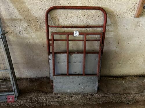 2 SMALL GATES/SECTIONS (95)