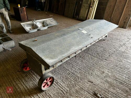 8' GALVANISED CREEP FEEDER (105)