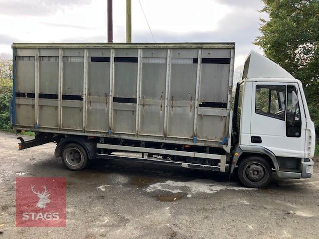 2005 IVECO 7.5TON 2WD LIVESTOCK TRUCK