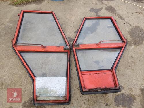 PAIR OF MASSEY FERGUSON 290 DOORS