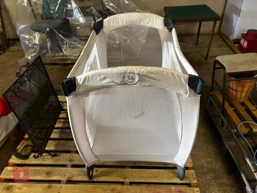 CHILDS COT (54)