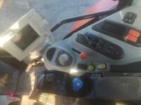 2009 MF 6499 DYNA 6 4WD TRACTOR - 9