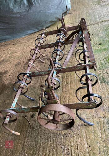7FT SPRING HARROWS