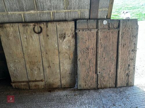 PAIR OF STABLE DOORS (171)