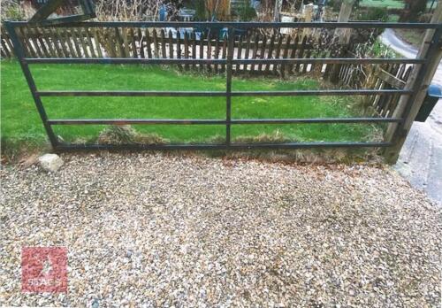 BOX IRON DOUBLE YARD GATES